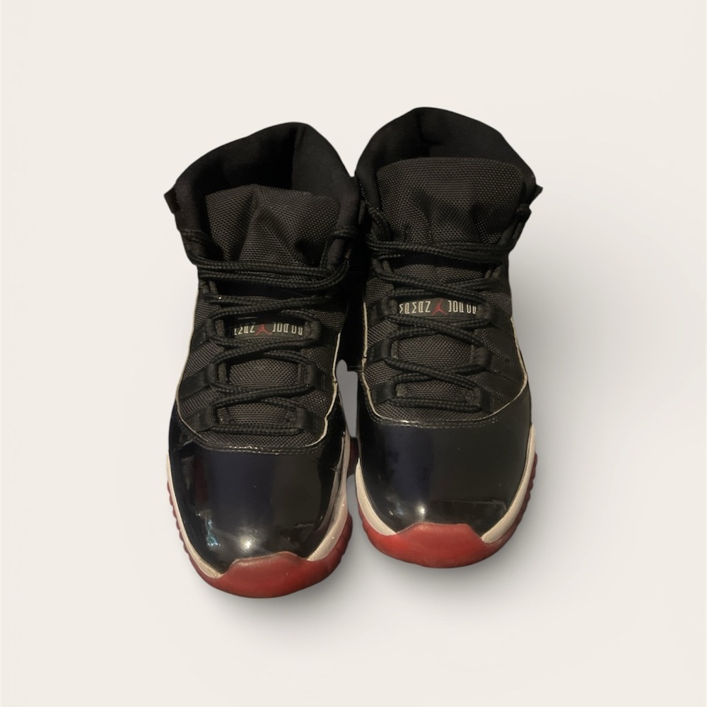 Nike Black and Red High-Top Sneakers Jordan Breds preowned